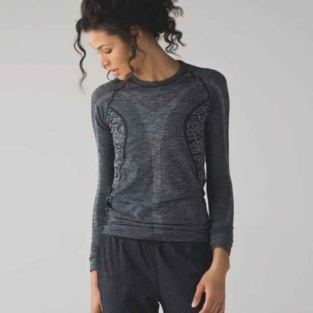Lululemon Women's Sz 4 Rest Less Pullover Heathered Black First Release Ribbed